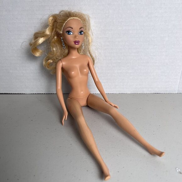 Barbie My Scene Wave 1 First Edition Mattel 2002 Nude Earrings - Picture 16 of 16